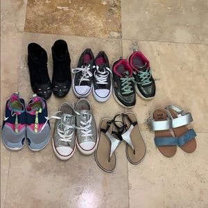 7 pairs of girl’s footwear - size 2/2.5